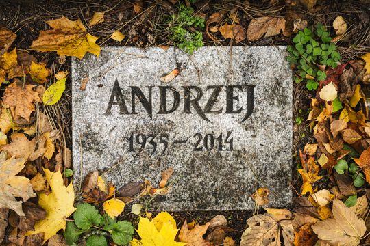 Znani, zasłużeni i niezapomniani. Odwiedzamy ich groby na gdańskich cmentarzach