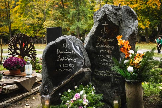 Znani, zasłużeni i niezapomniani. Odwiedzamy ich groby na gdańskich cmentarzach
