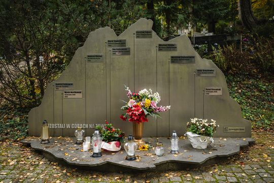 Znani, zasłużeni i niezapomniani. Odwiedzamy ich groby na gdańskich cmentarzach
