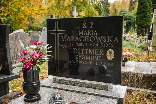 Znani, zasłużeni i niezapomniani. Odwiedzamy ich groby na gdańskich cmentarzach