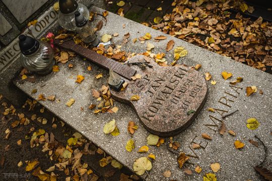 Znani, zasłużeni i niezapomniani. Odwiedzamy ich groby na gdańskich cmentarzach