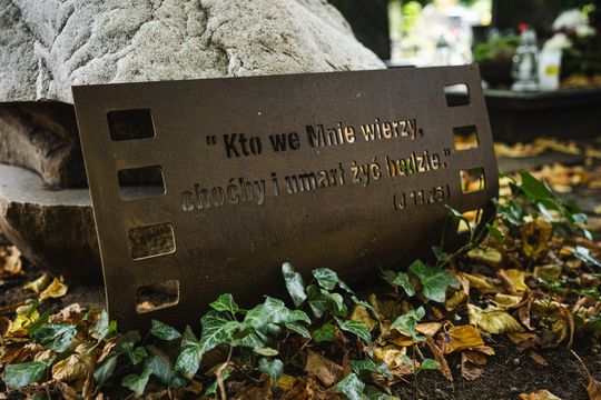 Znani, zasłużeni i niezapomniani. Odwiedzamy ich groby na gdańskich cmentarzach