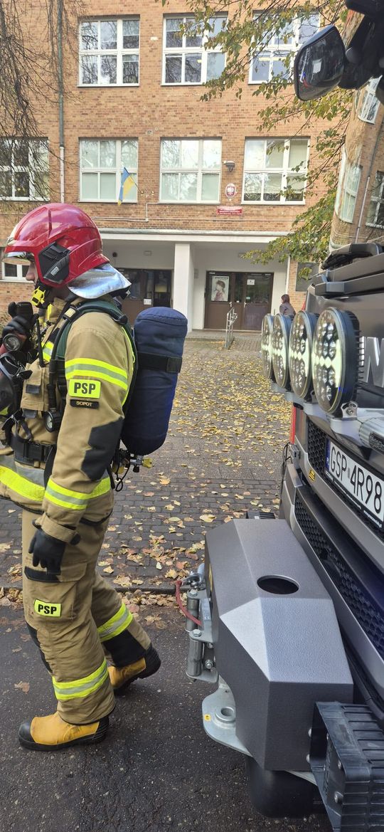 Pożar w I LO w Sopocie! Z budynku ewakuowano ponad 300 osób