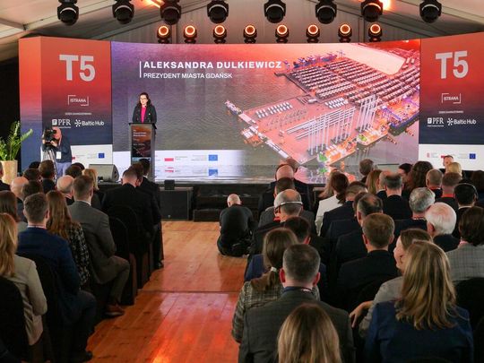 Terminal T5 oficjalnie otwarty! Port Gdańsk zwiększy się o 21 hektarów