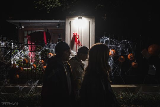 Willa Kirsch przez lata z okazji Halloween i Bożego Narodzenia