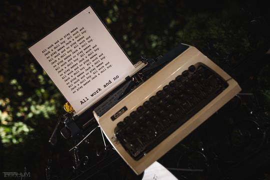 Willa Kirsch przez lata z okazji Halloween i Bożego Narodzenia
