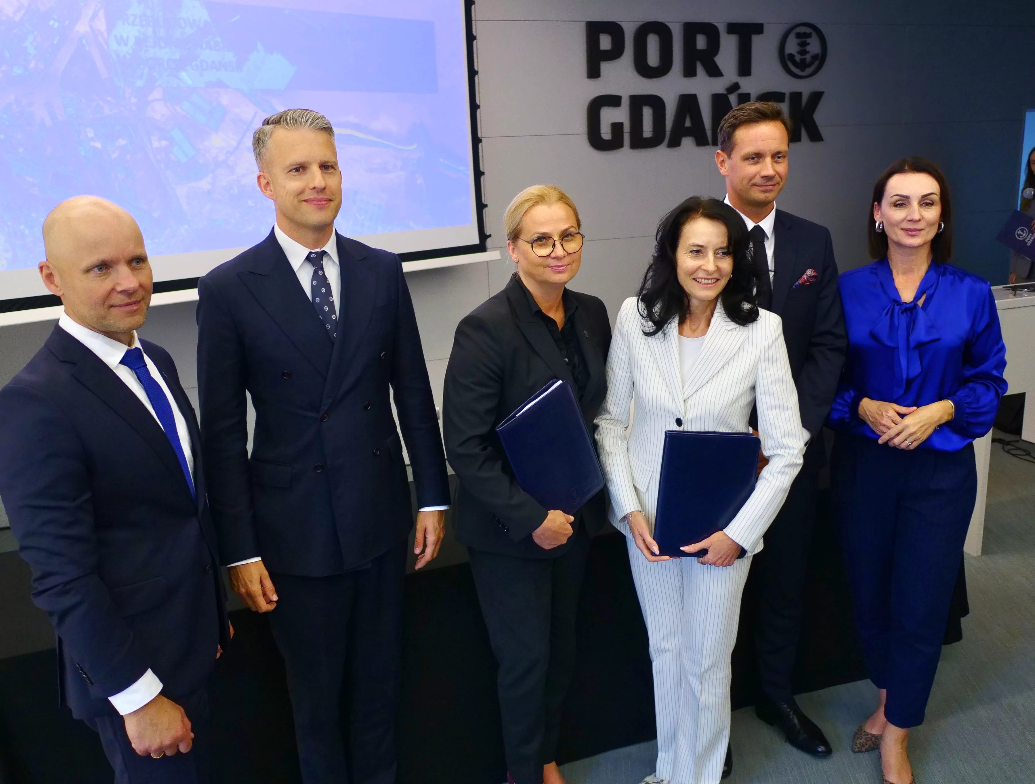 podpisanie umowy na przebudowę nabrzeża Wiślanego w Porcie Gdańsk