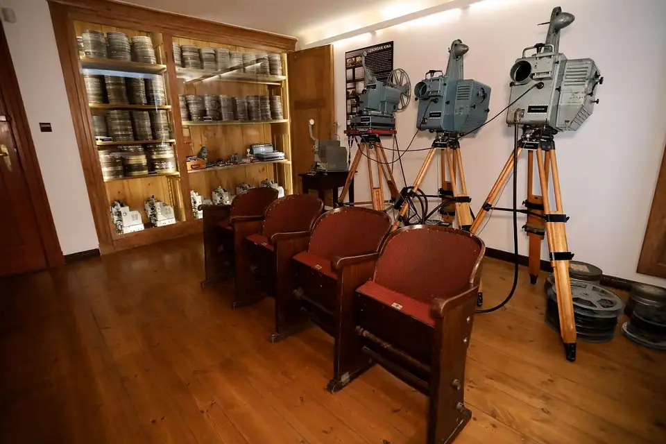 Wystawa dawnych projektorów filmowych w Muzeum w Lęborku