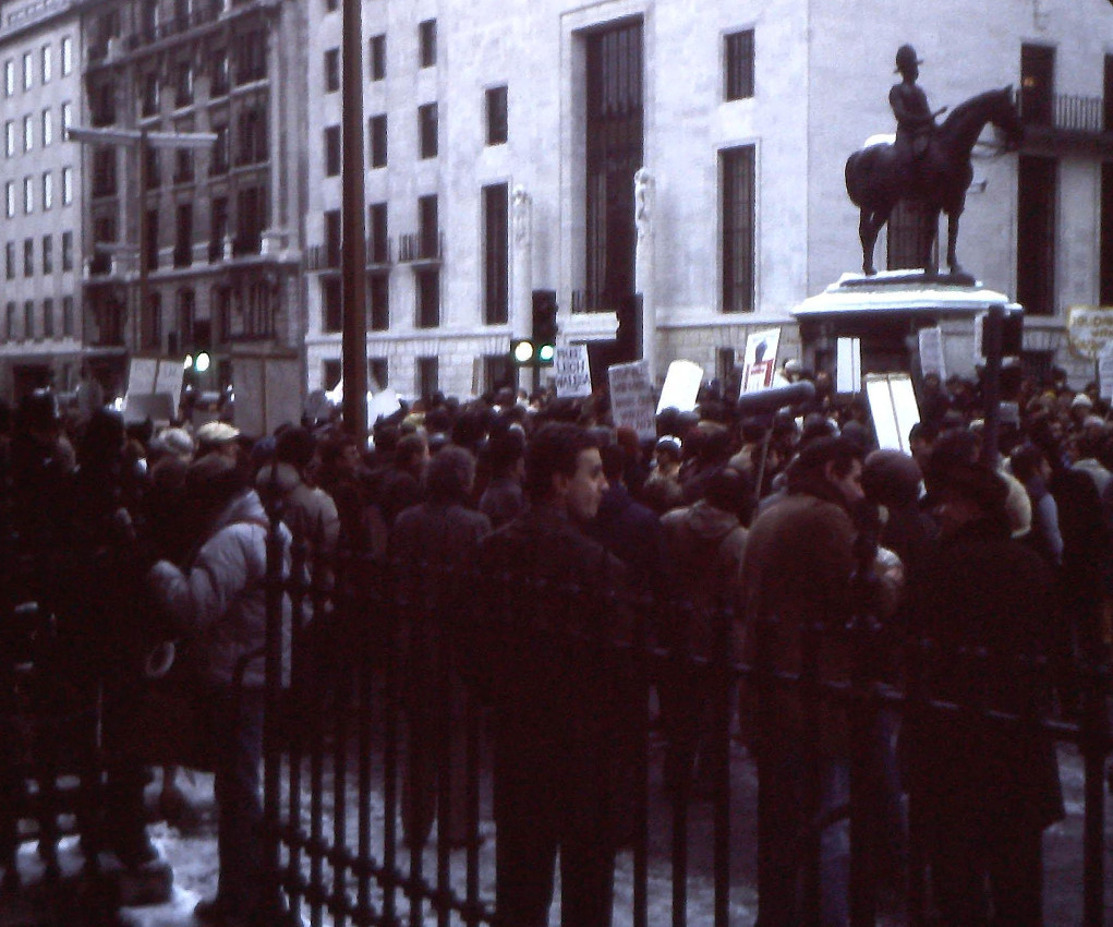 pierwsza manifestacja przeciwko wprowadzeniu stanu wojennego w Polsce, Londyn 13 grudnia 1981 roku 