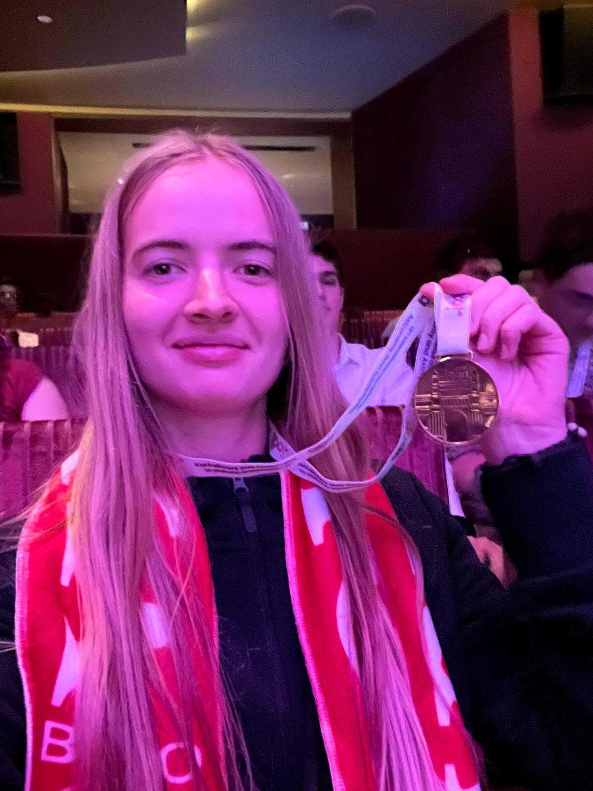 Kinga Wysocka z medalem olimpijskim