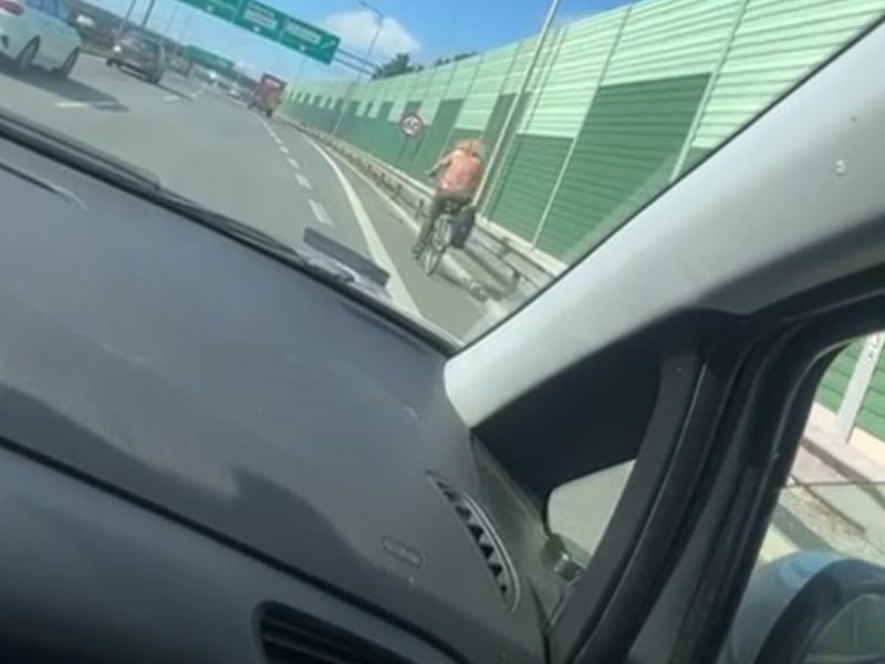 rowerzyści na obwodnicy Trójmiasta