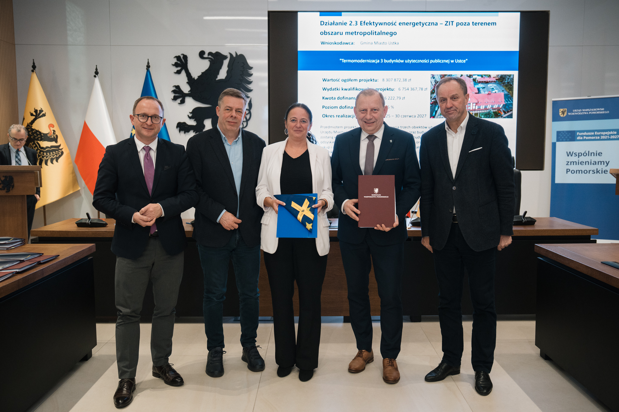 podpisanie umów na dofinansowanie siedmiu ważnych inwestycji z programu Fundusze Europejskie dla Pomorza 2021-2027