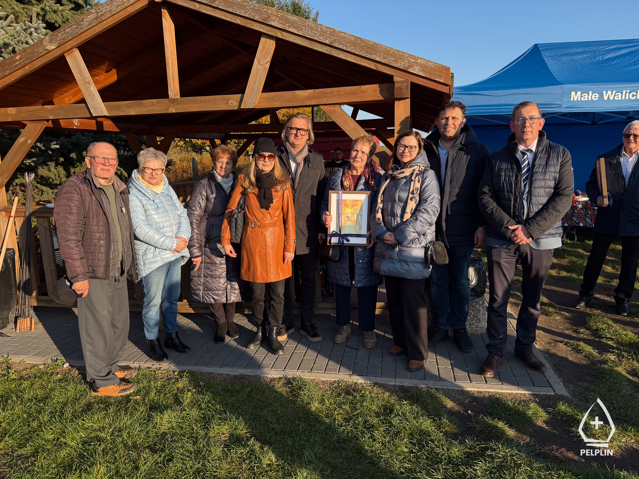sadzenie Alei Jabłoni pamięci Mariusza Śledzia