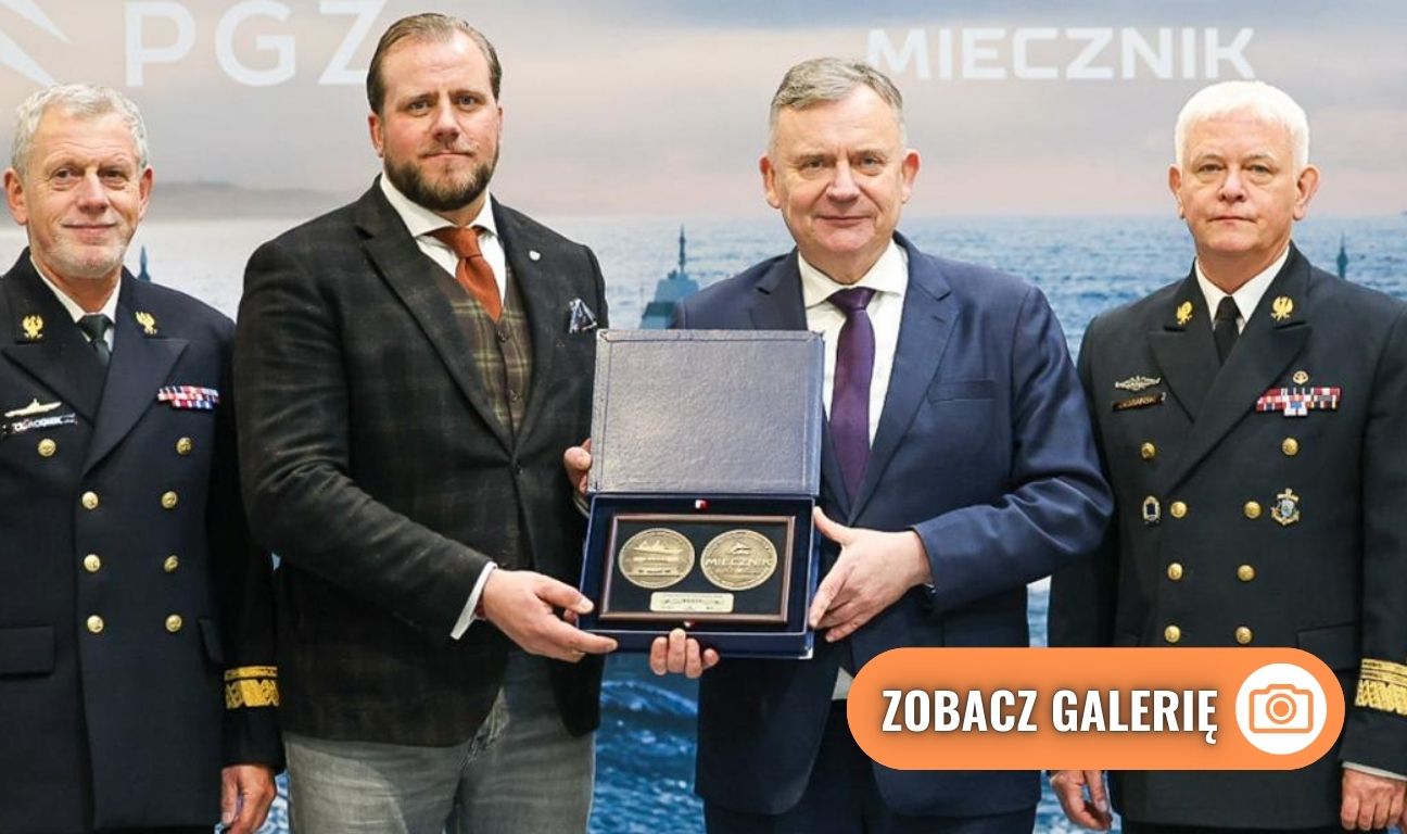 ORP Burza, położenie stępki