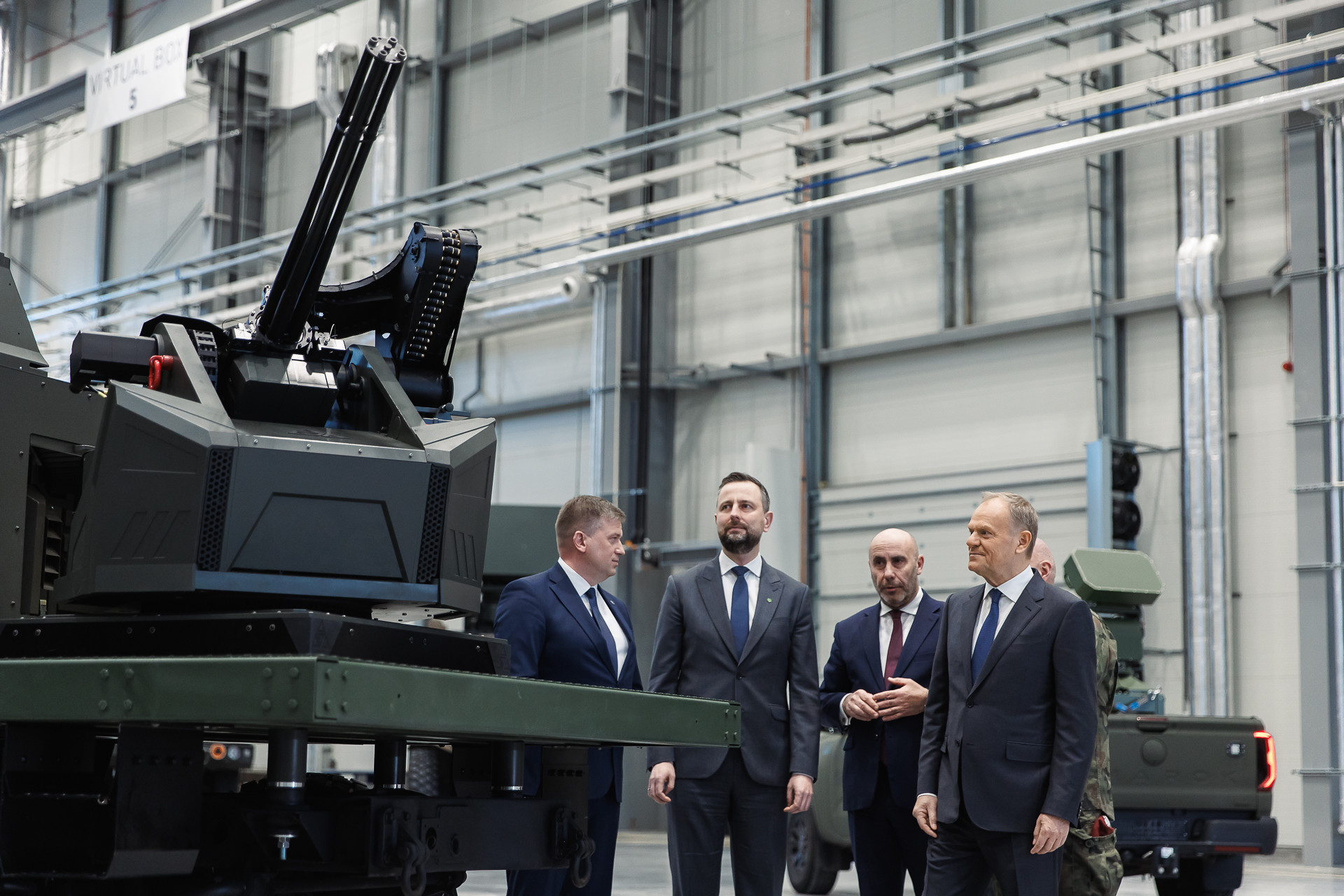 udział premiera Donalda Tuska w uroczystości podpisania umów dotyczących kompleksowego systemu antydronowego SAN