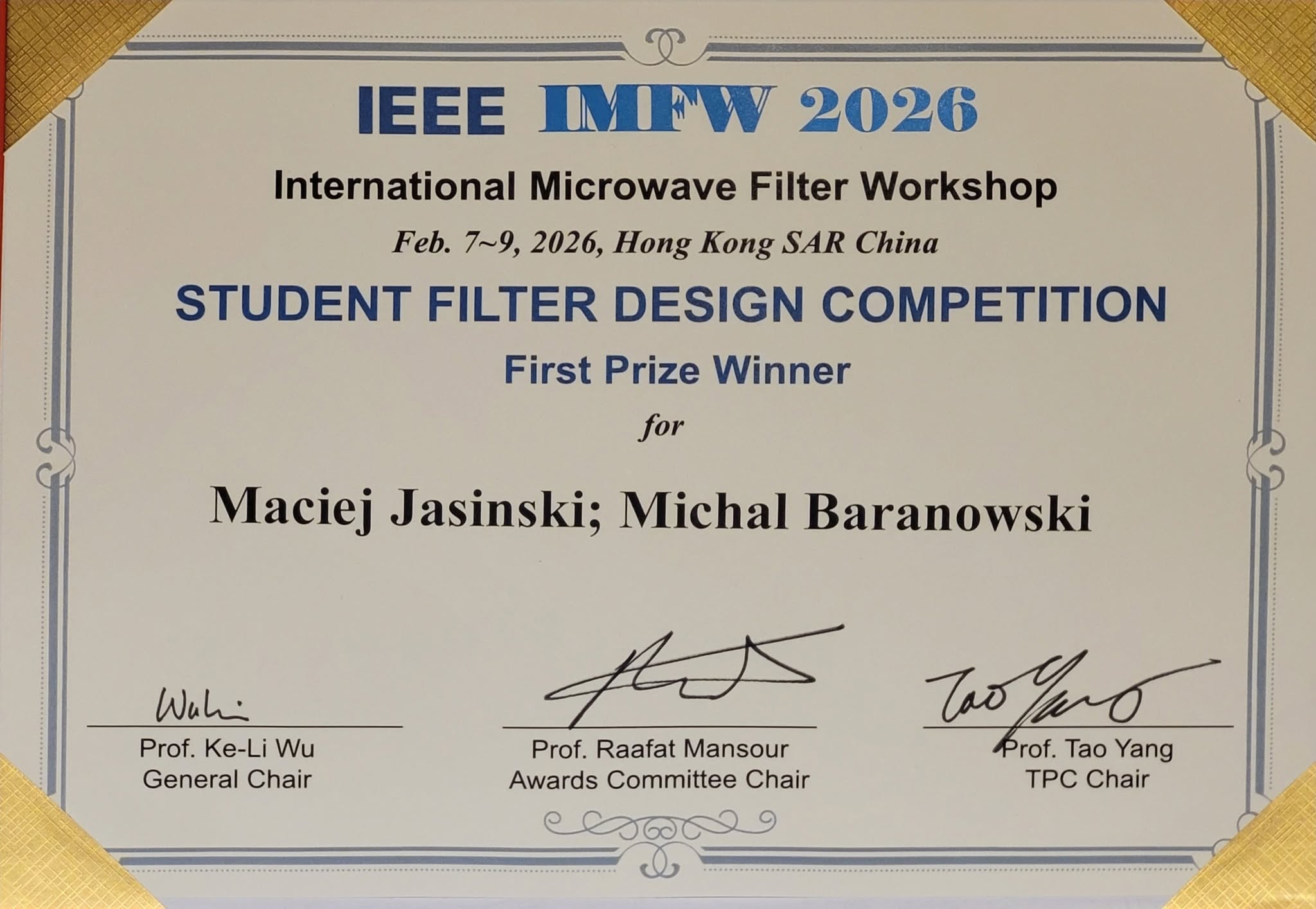 oficjalny certyfikat potwierdzający zdobycie First Prize Winner w prestiżowym konkursie Student Filter Design Competition podczas IEEE IMFW 2026