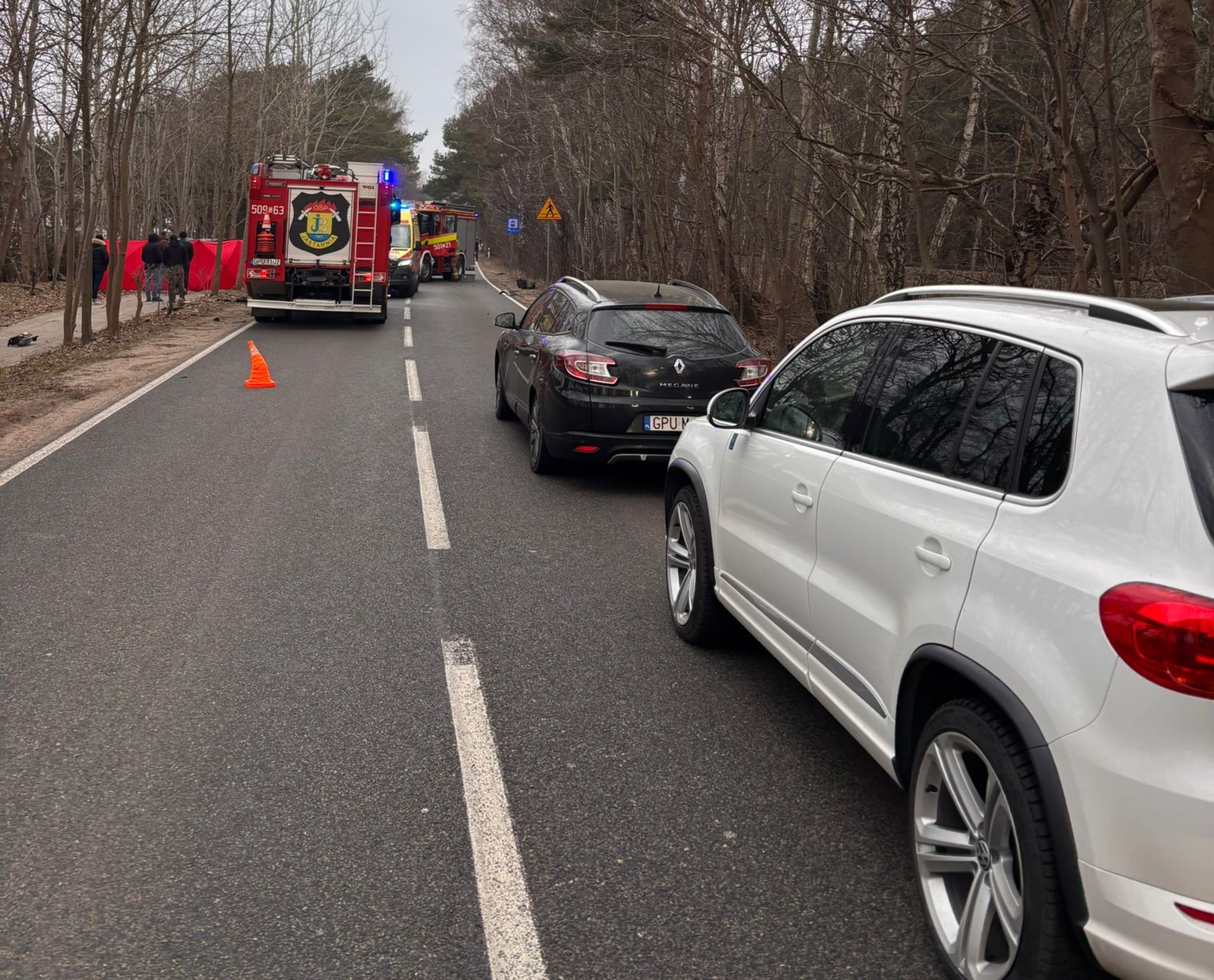 W śmiertelnym wypadku w Chałupach zginęła 50-letnia kobieta(fot.