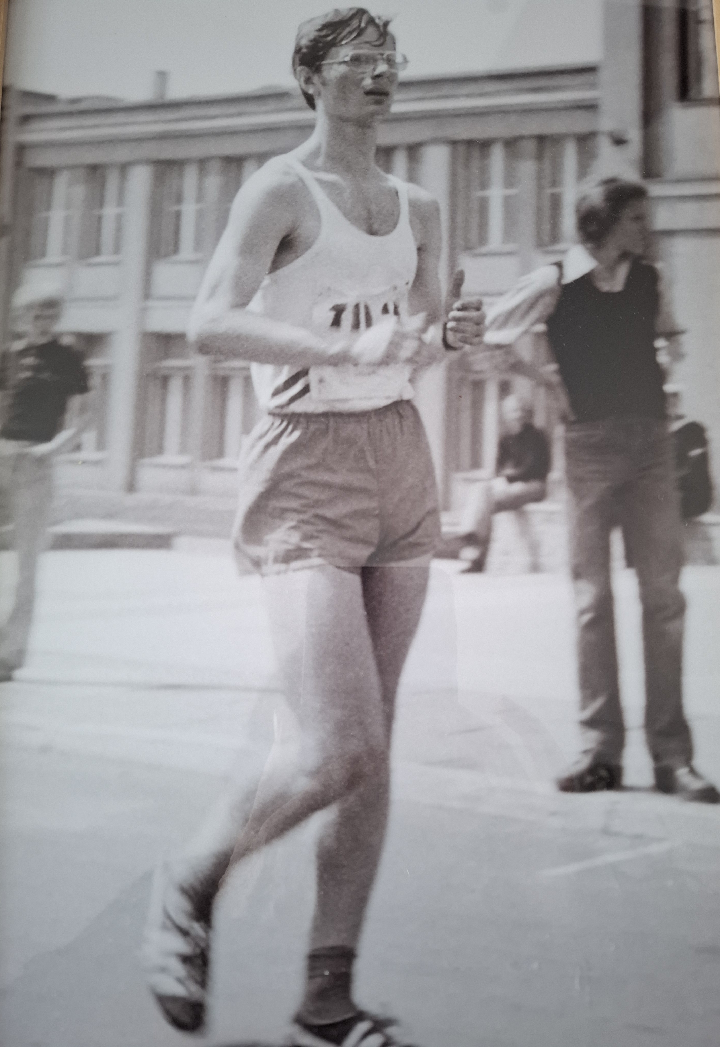 Włodzimierz Szmymański podczas zawodów w chodzie na 20 km, Gdynia 1975