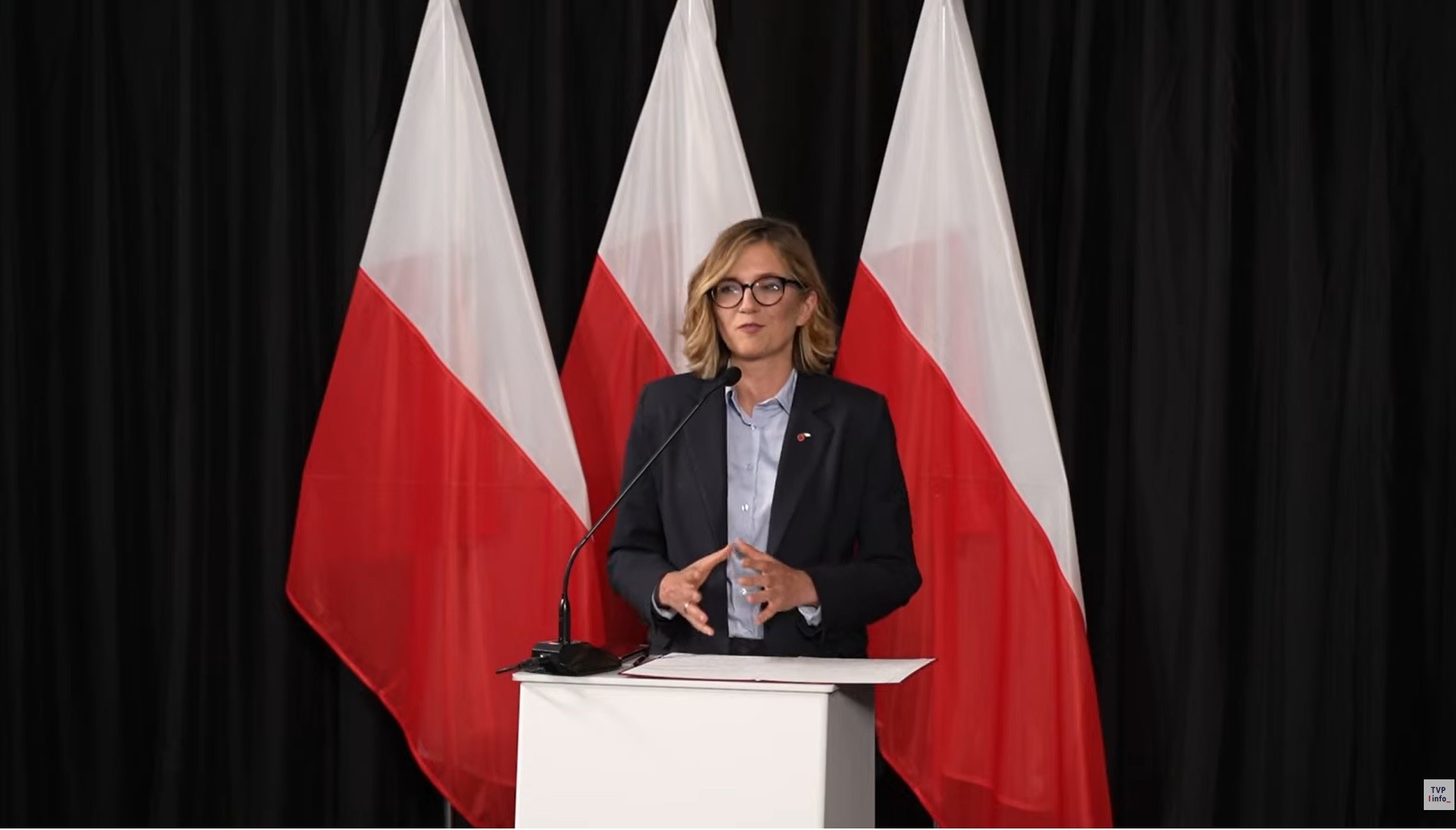 Magdalena Biejat podczas debaty z Szymonem Hołownią w Gdyni