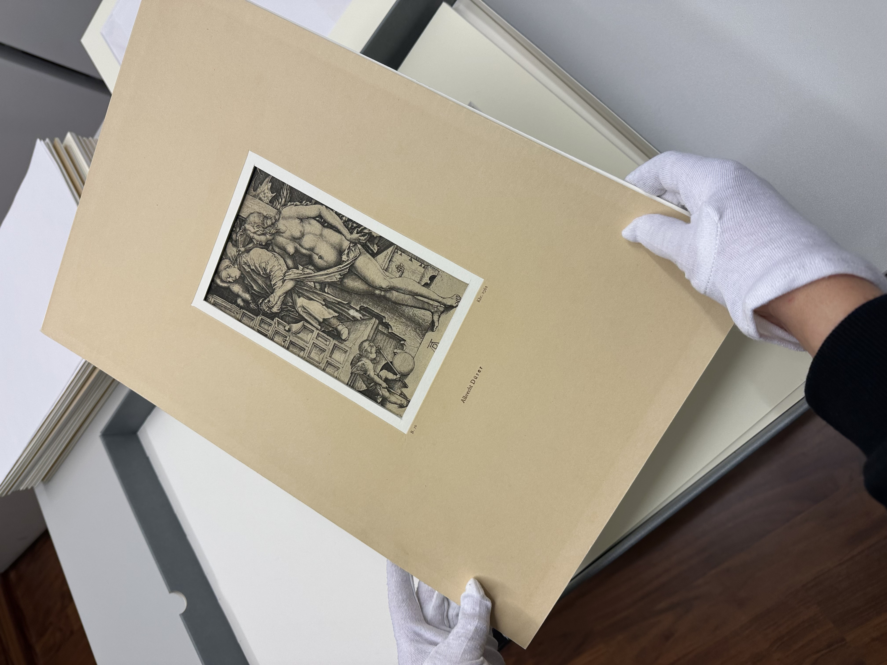 zbiory z magazynu MNG