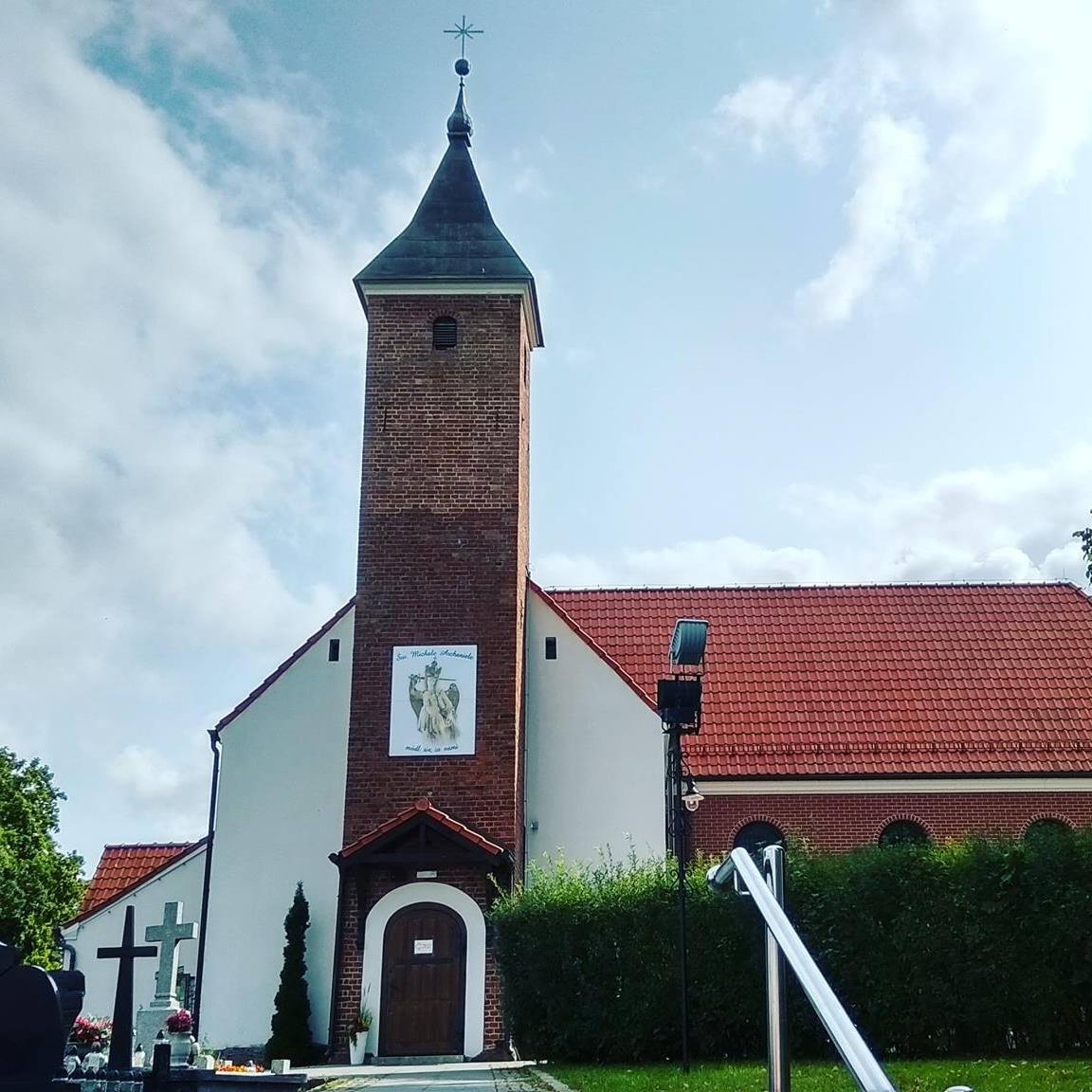 Parafia św. Michała Archanioła w Kiełpinie
