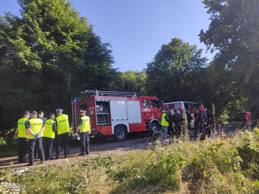 Wypadek autobusu w Mierzynie koło Wejherowa