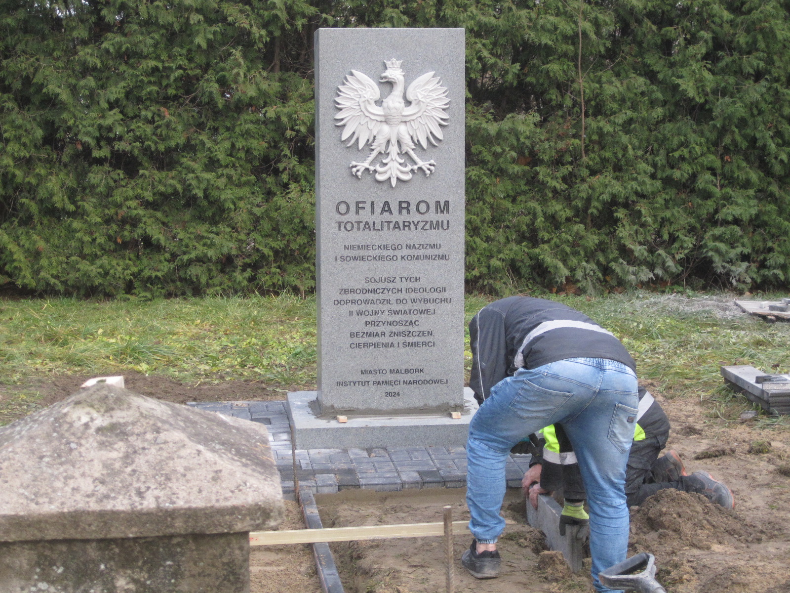 Malbork: Pomnik ofiar totalitaryzmu