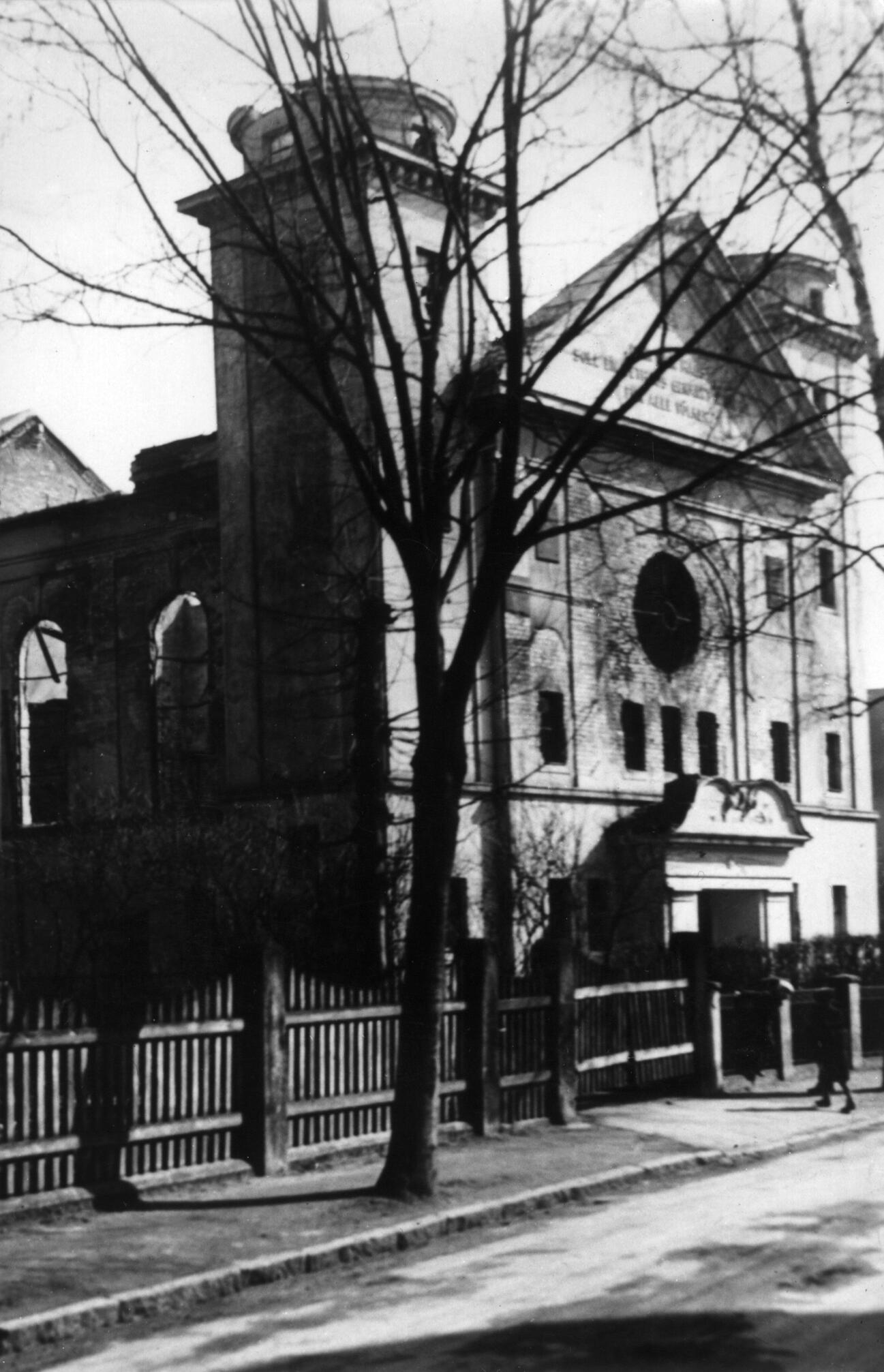 synagoga sopocka spalona 12 listopada 1938 roku