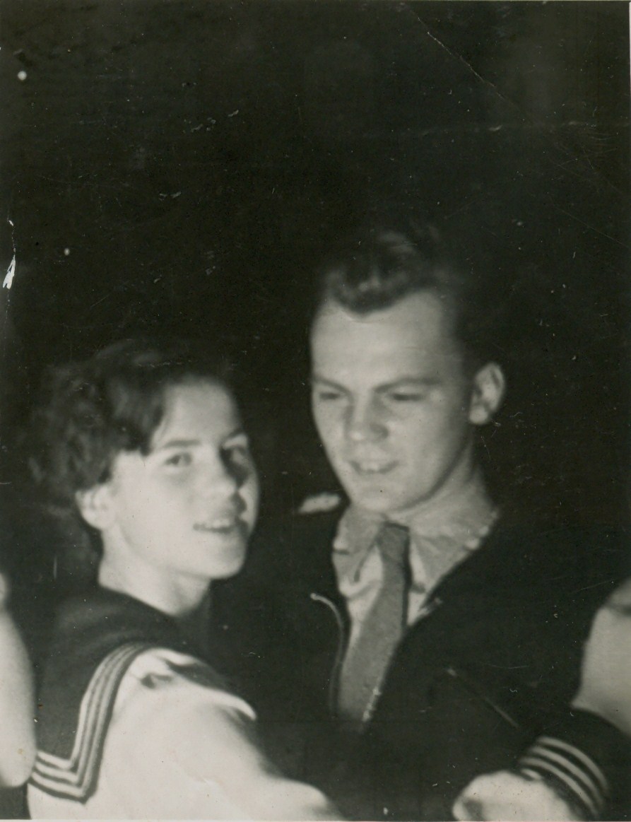 Wiesława Janasówna z narzeczonym Jerzym Kwiatkowskim, uczniem Wydziału Mechanicznego PSM, absolwent z 1952 roku